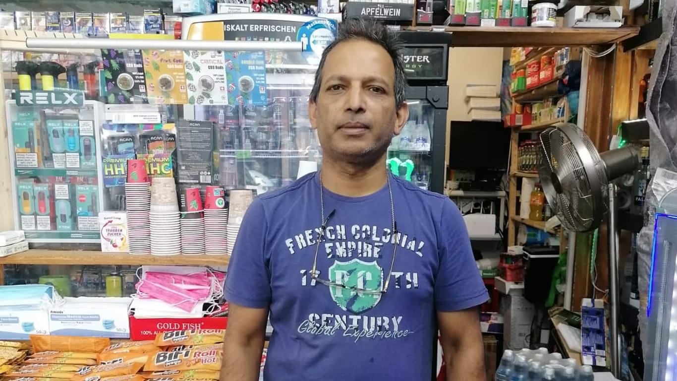 Poopalasingham Mahesan: In seinem Laden fühlt sich der Kioskbesitzer nachts immer wieder unsicher.