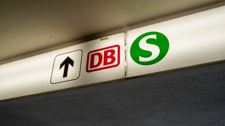 Nürnberg Hauptbahnhof (Symbolbild): Wie geht's weiter nach dem 9-Euro-Ticket?