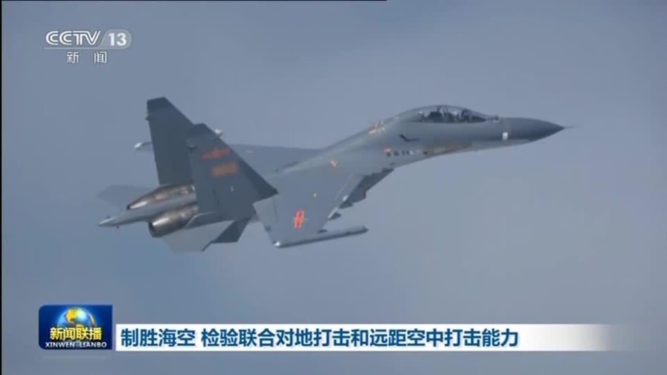 Chinesische Kampfjets (Bildschirmfoto) fliegen immer wieder in den Luftraum Taiwans.