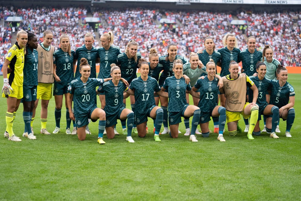 Deutschlands Nationalmannschaft beim Finale: Am Montag werden die DFB-Damen in Frankfurt empfangen.