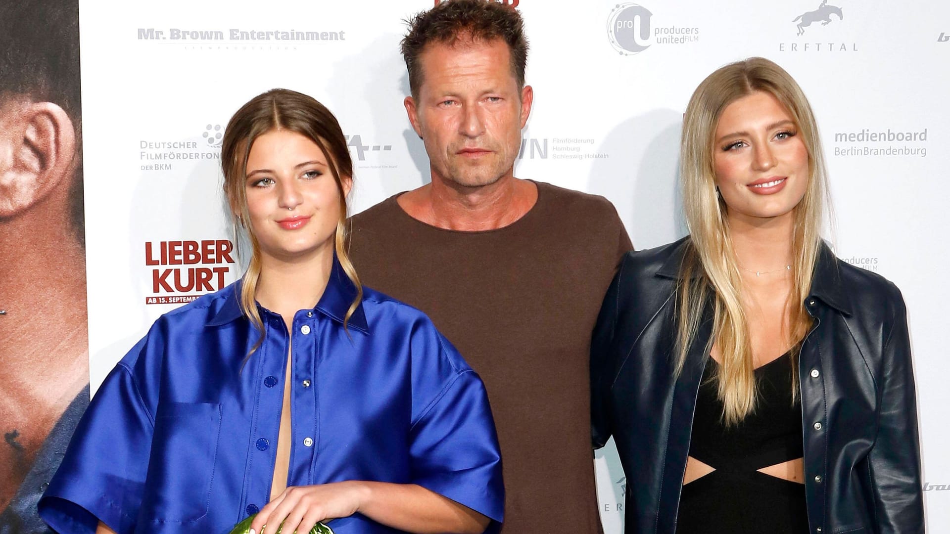 Familientreffen bei der Premiere von "Lieber Kurt" in Hamburg: Til Schweiger mit seinen Töchtern Emma (l.) und Luna Schweiger (r.).