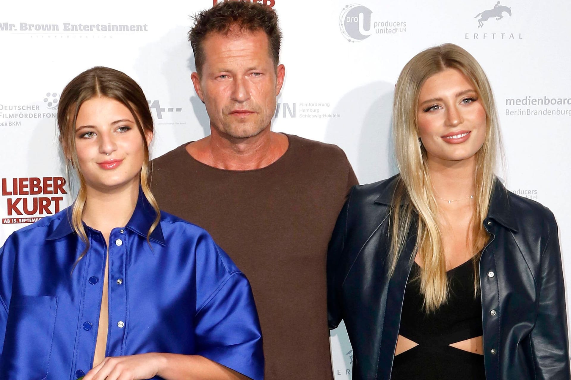 Familientreffen bei der Premiere von "Lieber Kurt" in Hamburg: Til Schweiger mit seinen Töchtern Emma (l.) und Luna Schweiger (r.).