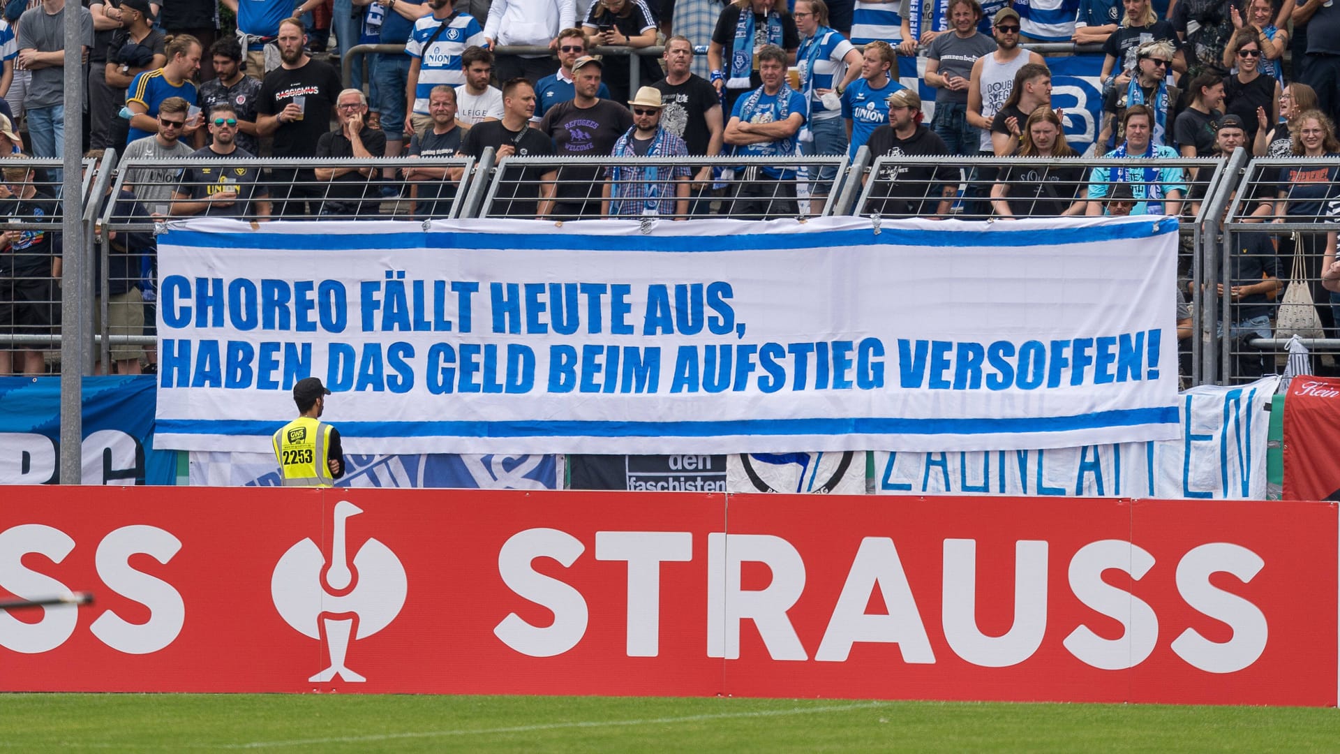 Mit diesem Banner schaffte es der Bremer SV unter die elf Nominierten. Mit diesem Banner schaffte es der Bremer SV unter die elf Nominierten.