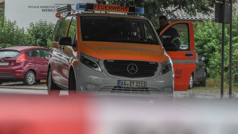 Rettungswagen in Baden-Württemberg (Symbolfoto): In Stuttgart sind bei einem Unfall fünf Menschen verletzt worden.