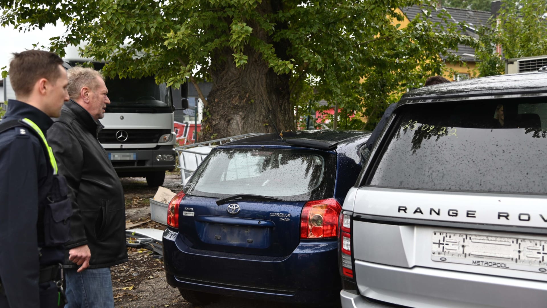 Ein grauer Range Rover: Die Fahrgestellnummer des Fahrzeuges war bereits manipuliert.