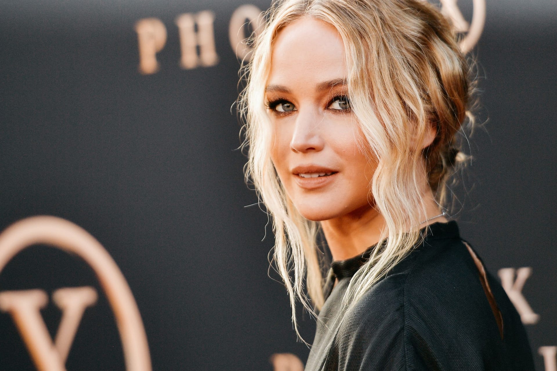 Jennifer Lawrence: Sie spricht über ihren Sohn und zwei Fehlgeburten.