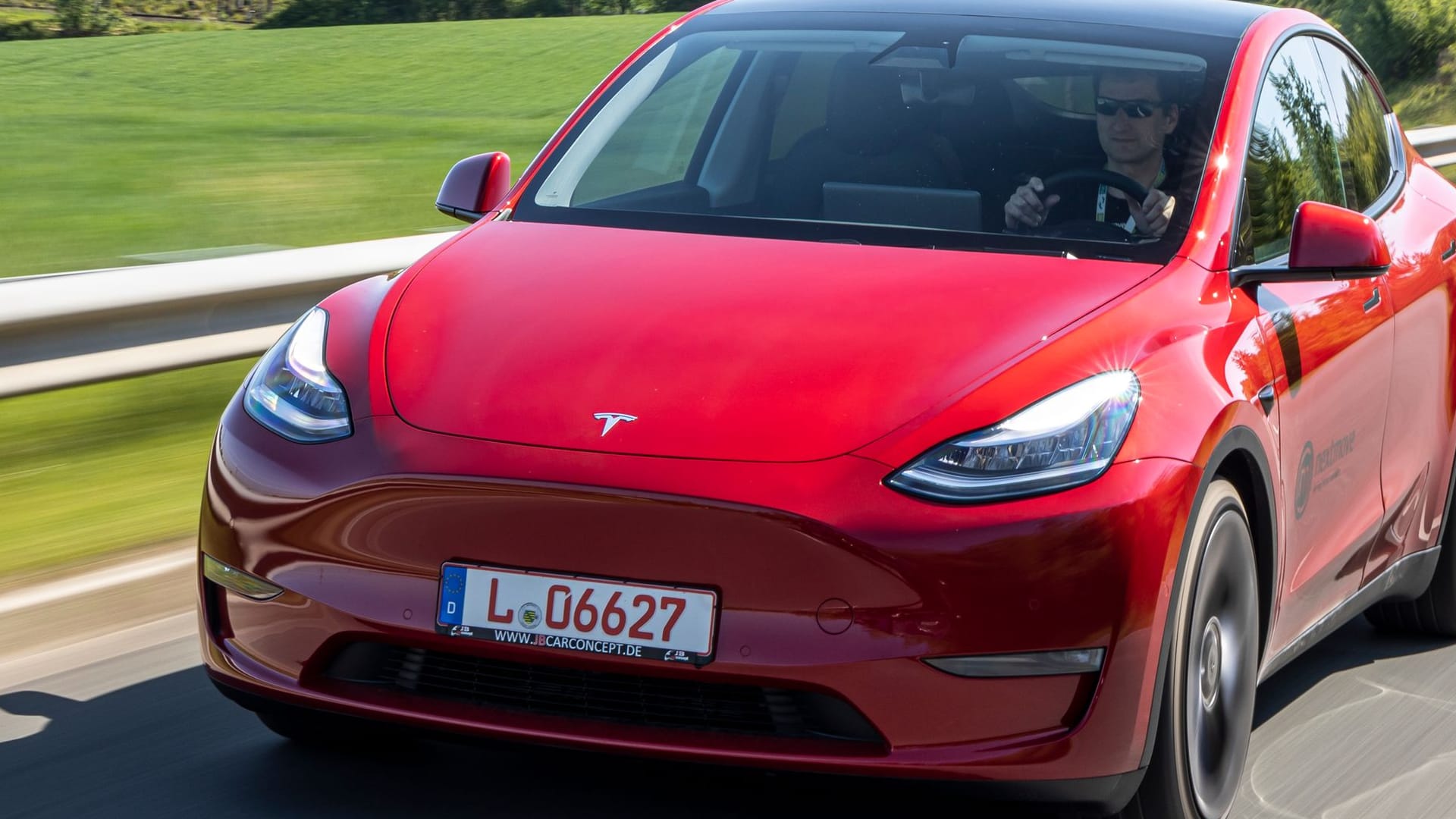 Tesla Model Y: Der US-Autobauer verkauft zwar mehr Fahrzeuge, die Gewinne sind aber gesunken. Tesla Model Y: Der US-Autobauer verkauft zwar mehr Fahrzeuge, die Gewinne sind aber gesunken.