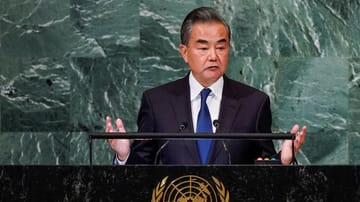 Chinas Außenminister Wang Yi bei der UN-Vollversammlung in New York: China warnt vor der Ausweitung des Ukraine-Kriegs.