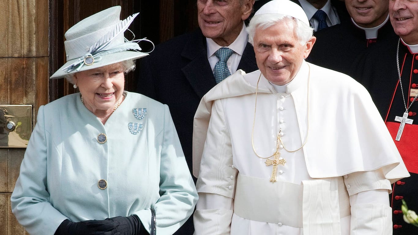 Elizabeth II. und Benedict XVI.: Josef Ratzinger war der sechste Papst, den sie traf.