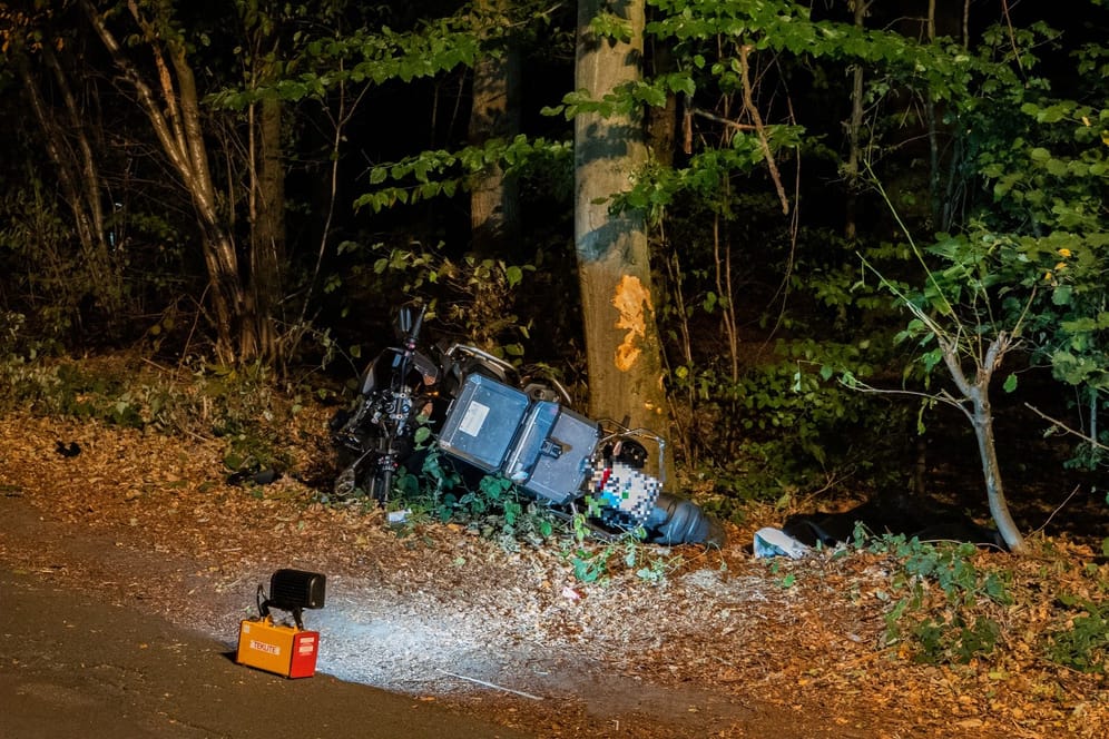 Der Unglücksort in Offenbach: Der Motorradfahrer starb noch an der Unfallstelle.
