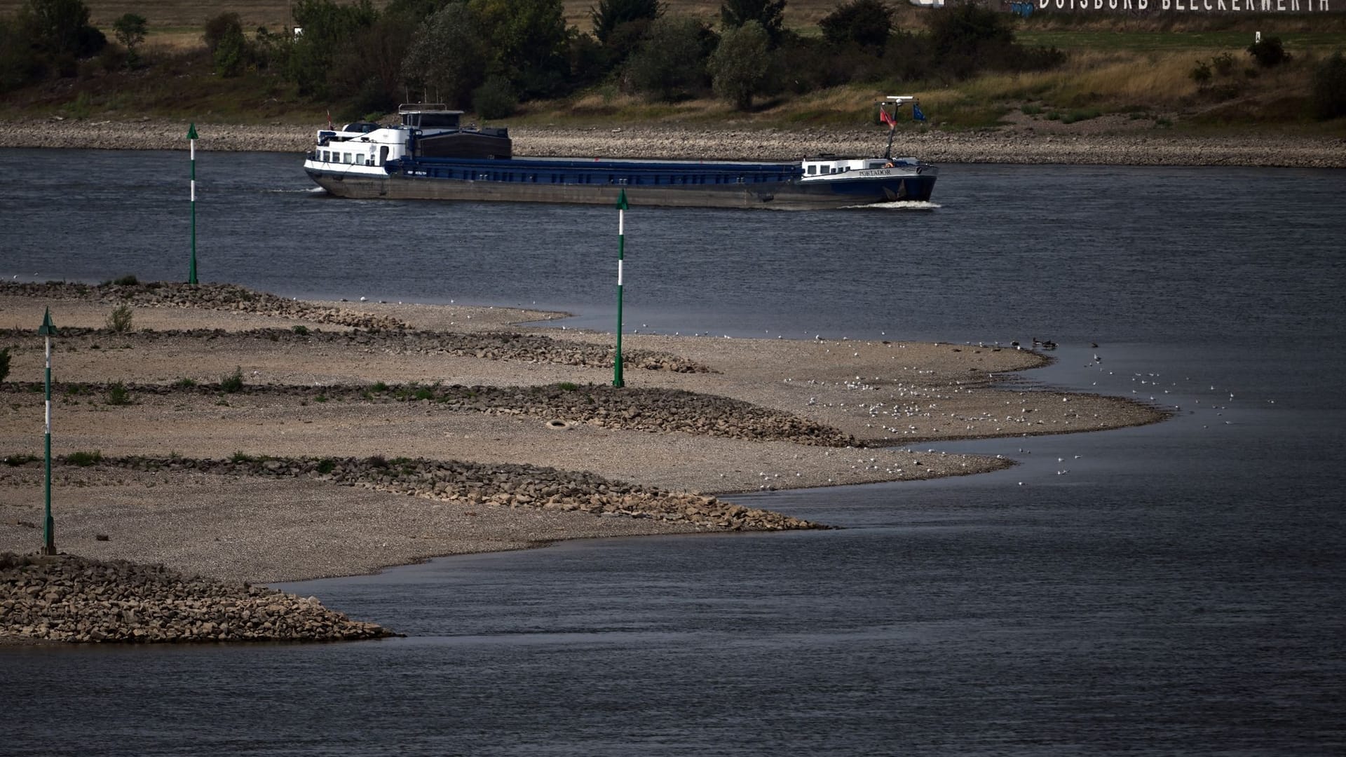 Rhein bei Duisburg Rhein bei Duisburg