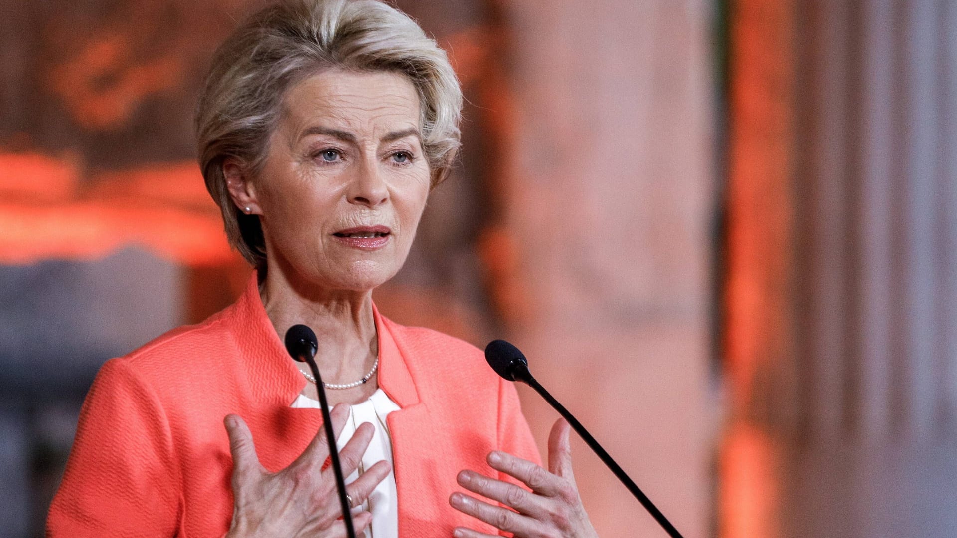 EU-Kommissionspräsidentin Ursula von der Leyen: "Die von Putin ausgerufene illegale Annexion wird nichts ändern."