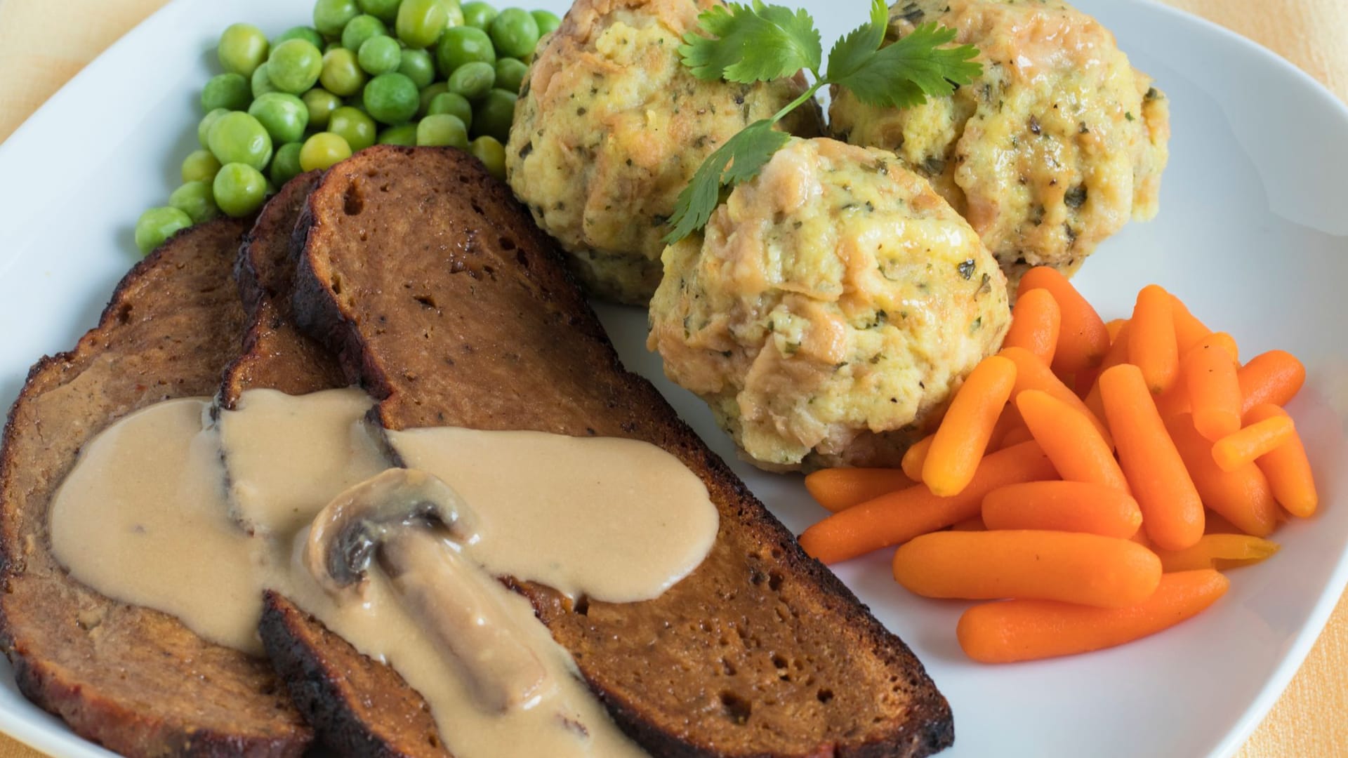 Seitan kann in vielen Gerichten Fleisch ersetzen.