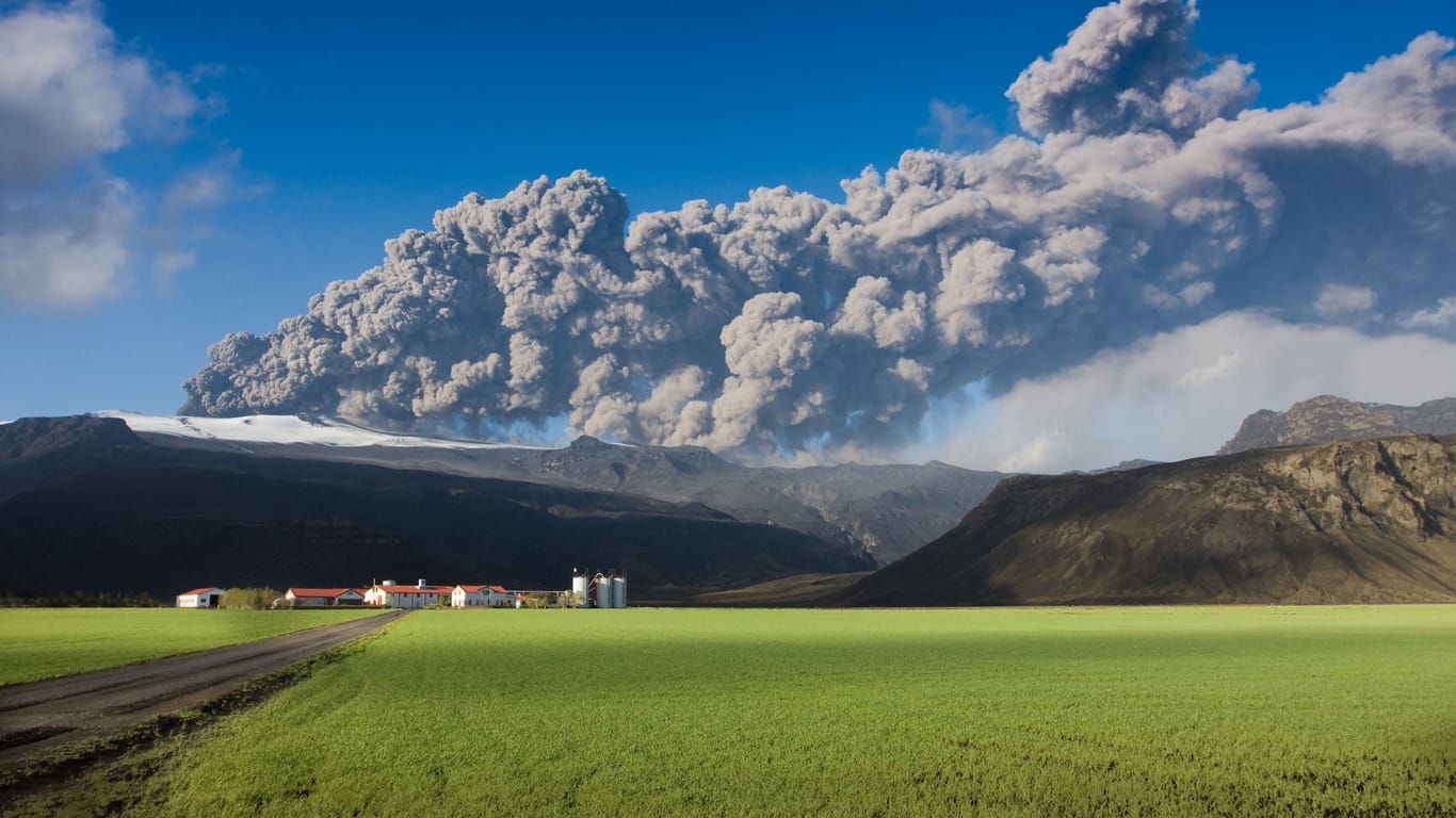 Aschewolke über Eyjafjallajökull: Der Vulkan wurde 2010 weltberühmt.