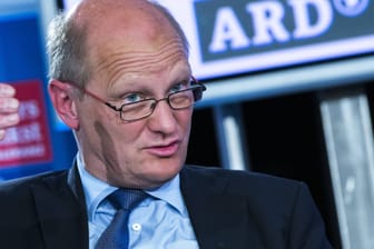 Joachim Knuth: Der NDR-Intendant gerät unter Druck.