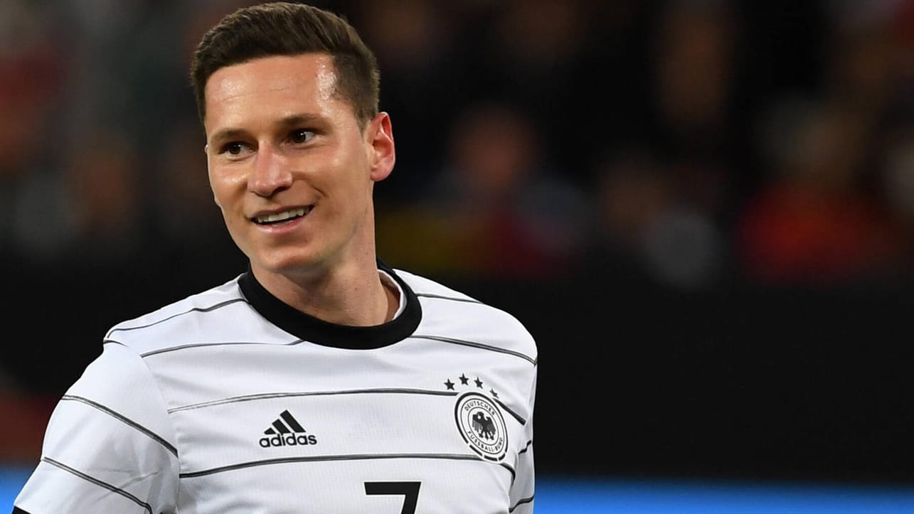 Julian Draxler: Der Fußballer ist im Babyglück.