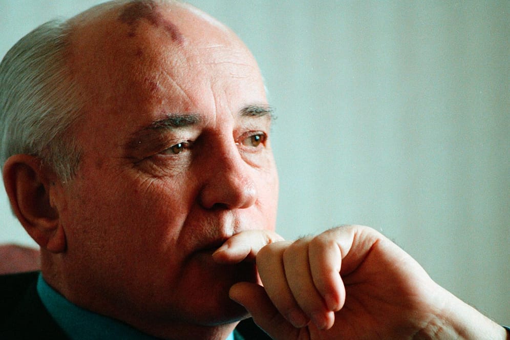 Der frühere Präsident der Sowjetunion Michail Gorbatschow (Archivfoto): Sein früheres Anwesen am Tegernsee kostet Millionen, Interessenten bleiben fern.
