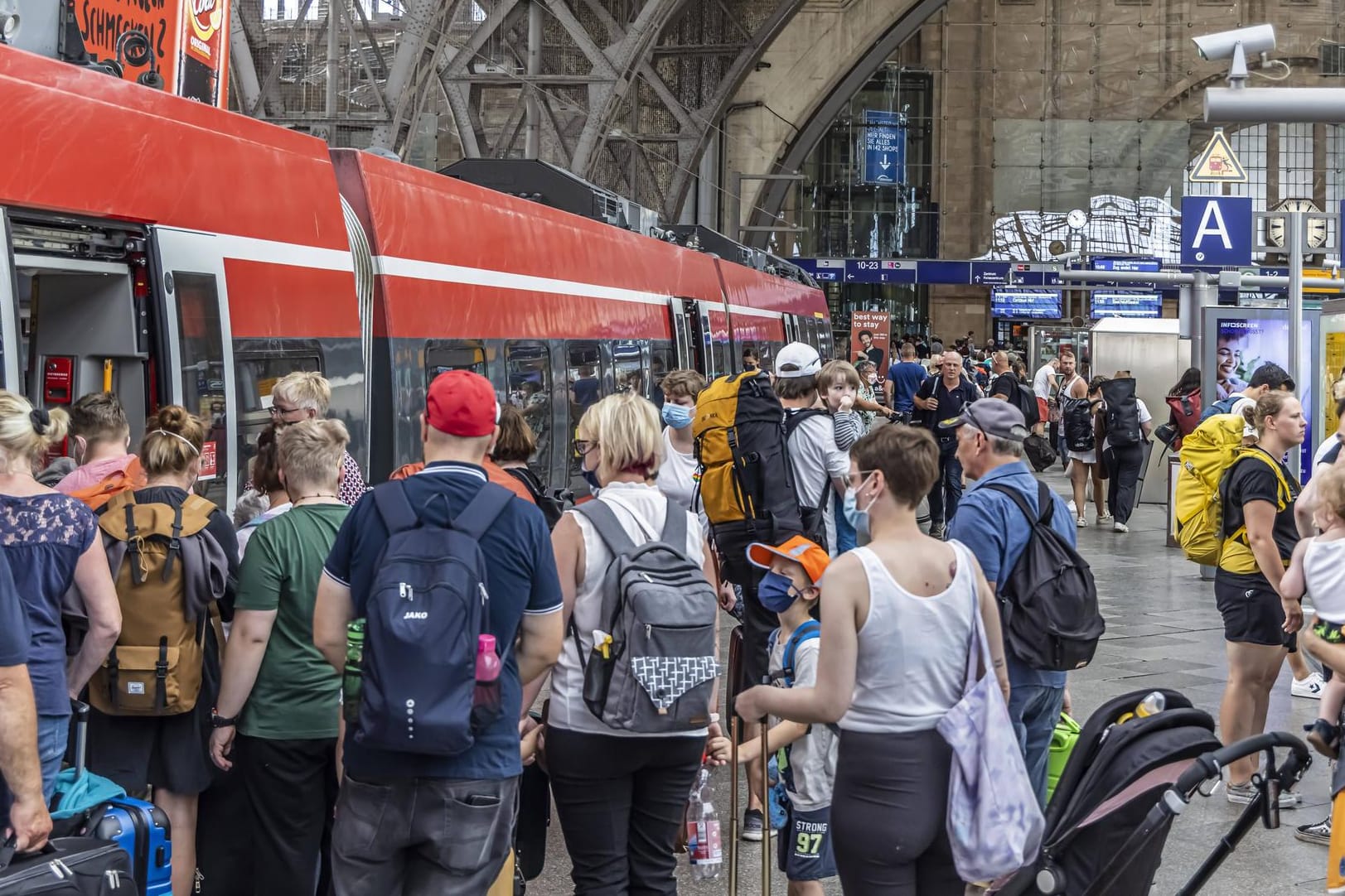 Leipziger Hauptbahnhof: Bundesweit sind die Züge wieder stark frequentiert.