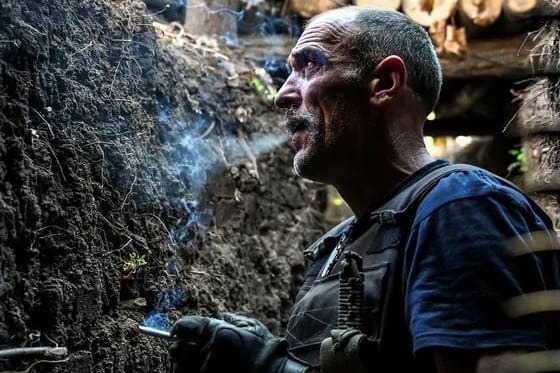 Ukrainischer Soldat an der Front im Süden des Landes.