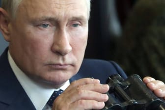Kremlchef Putin droht unverhohlen mit einem Atomwaffeneinsatz.