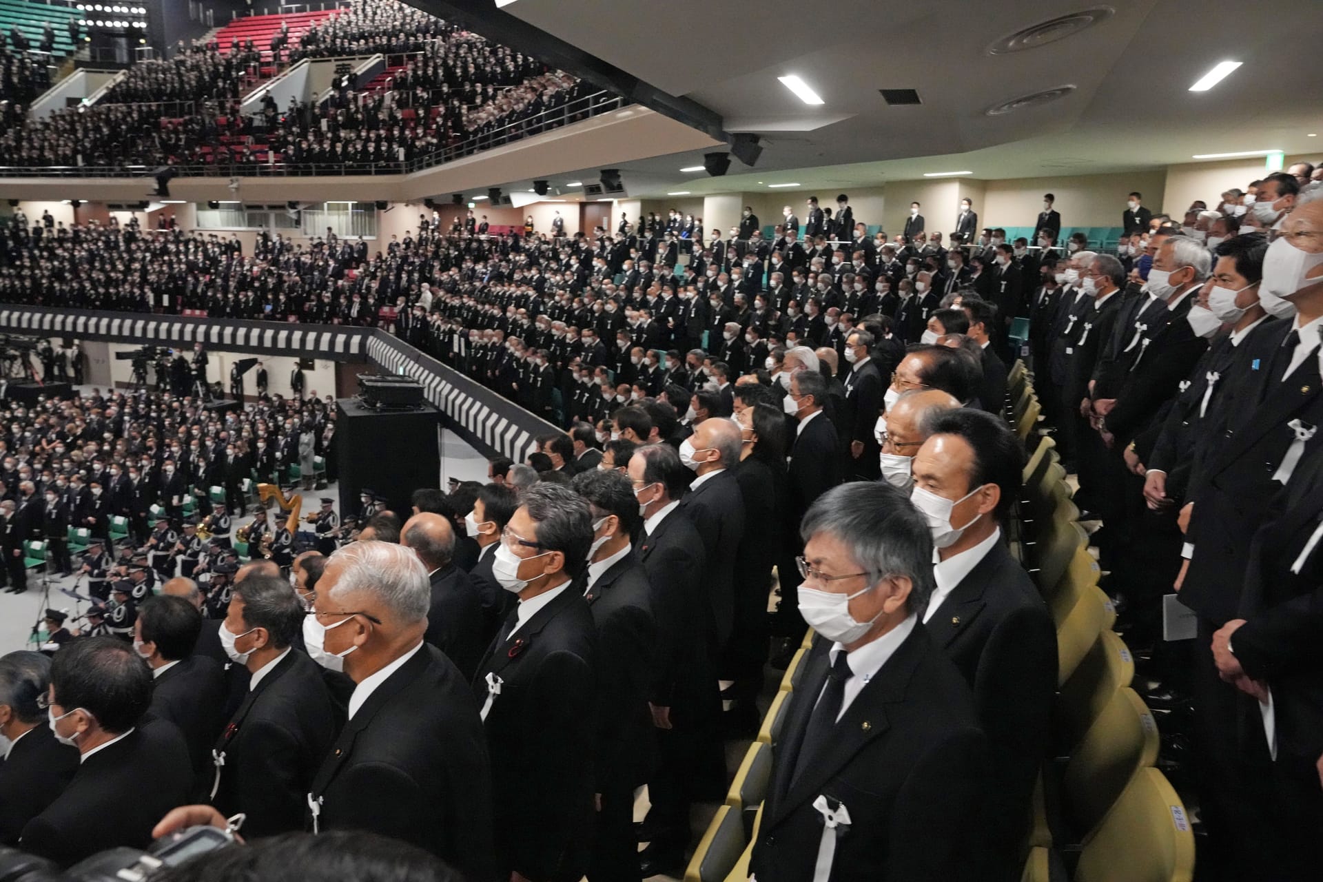 Staatsbegräbnis in Tokio: Viele frühere und amtierende Staatschefs kamen zur Beerdigung. Staatsbegräbnis in Tokio: Viele frühere und amtierende Staatschefs kamen zur Beerdigung.