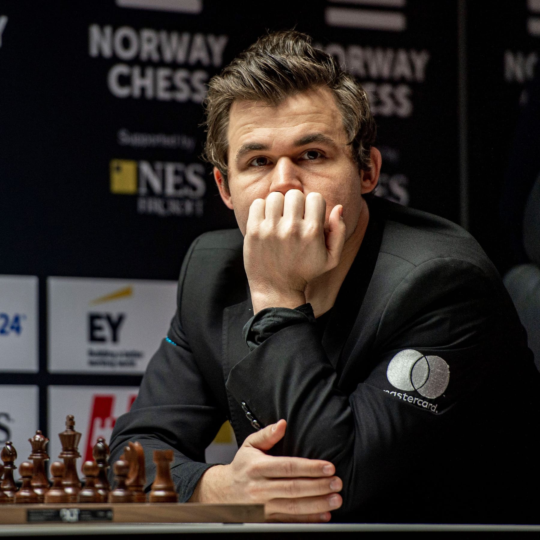 Schach Weltmeister Carlsen äußert sich nach Eklat um Gegner Niemann