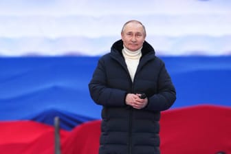 Wladimir Putin: Russlands Präsident will das Imperium erneuern, die Demographie hat er nicht bedacht, meint Philipp Kohlhöfer.