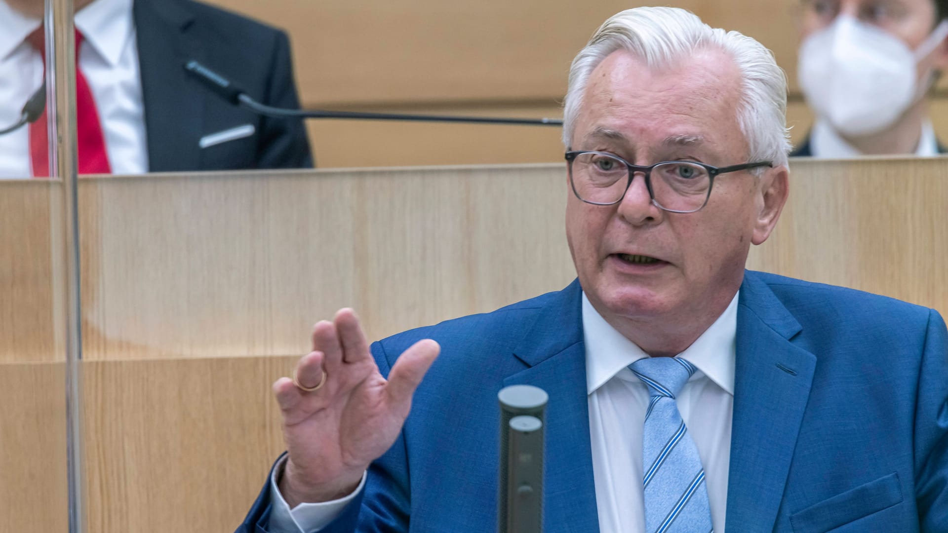 Bernd Gögel im Stuttgarter Landtag (Archivbild): Er will von den Vorwürfen noch nichts wissen. Bernd Gögel im Stuttgarter Landtag (Archivbild): Er will von den Vorwürfen noch nichts wissen.