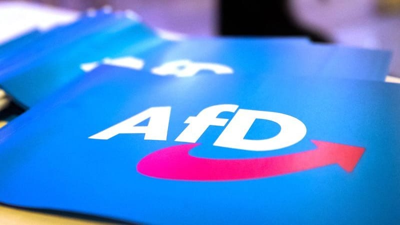 Die AfD kommt aktuell in einer Umfrage in Ostdeutschland auf die meisten Wählerstimmen. (Symbolfoto)