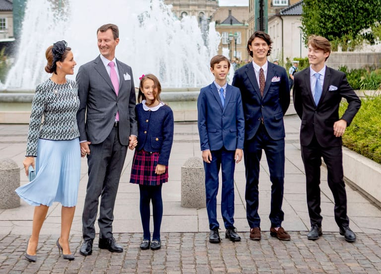 Prinz Joachim mit seiner Frau Marie und seinen Kindern Athena, Henrik, Felix und Nikolai.
