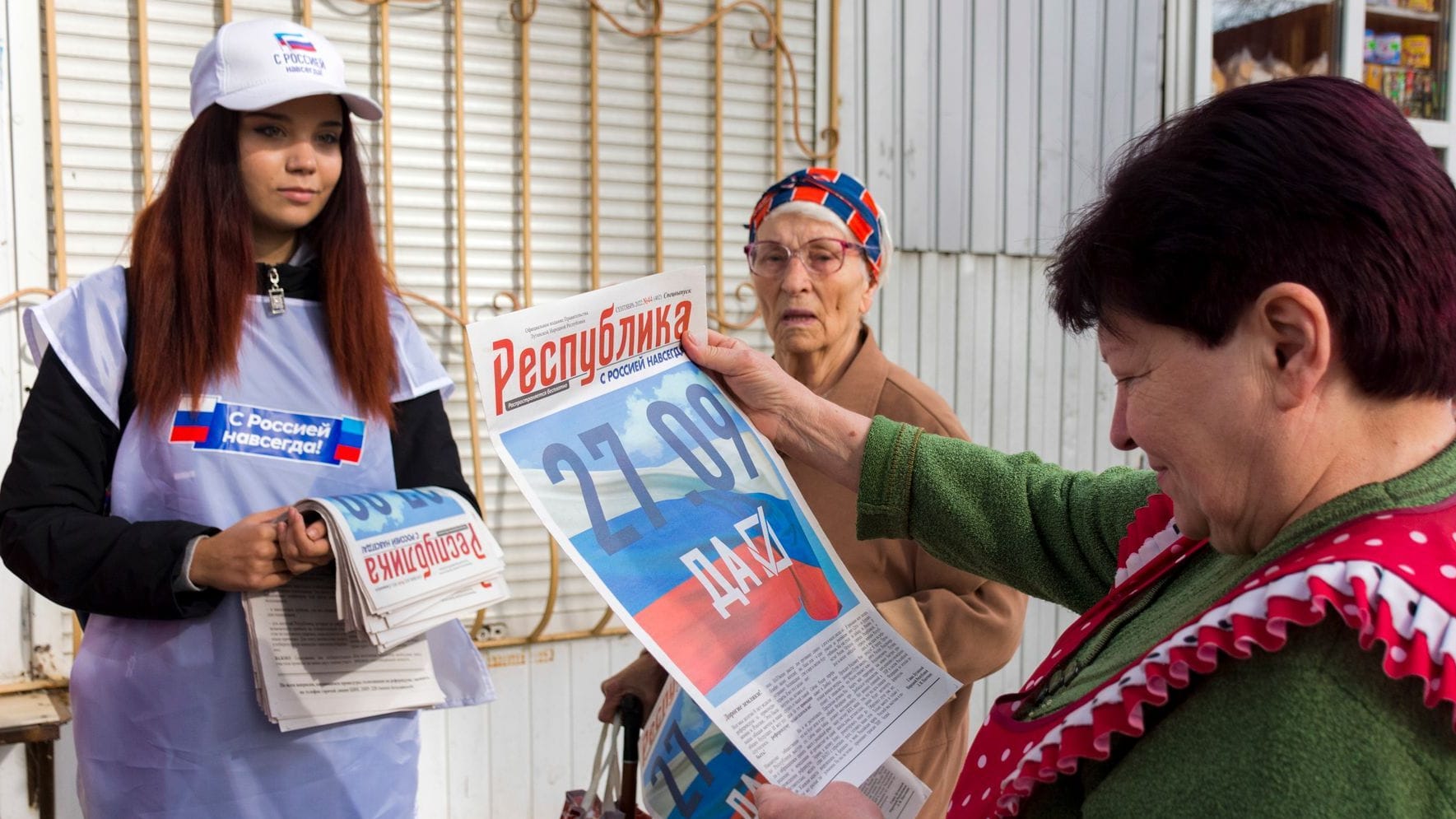 Propagandaaktion vor dem Scheinreferendum in Luhansk.