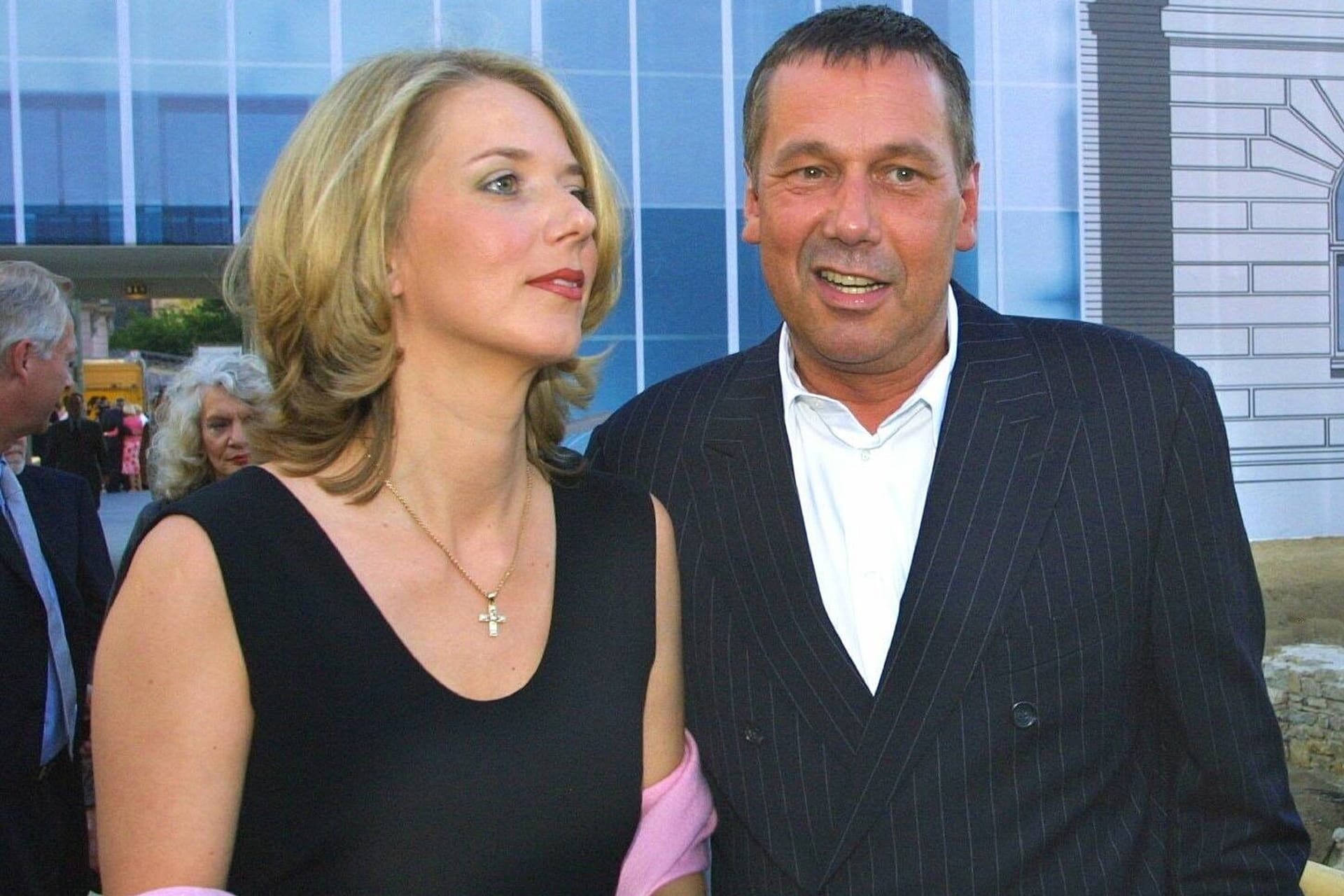 1996 heiratete Roland Kaiser zum dritten Mal und nahm Silvia Keiler zur Frau.