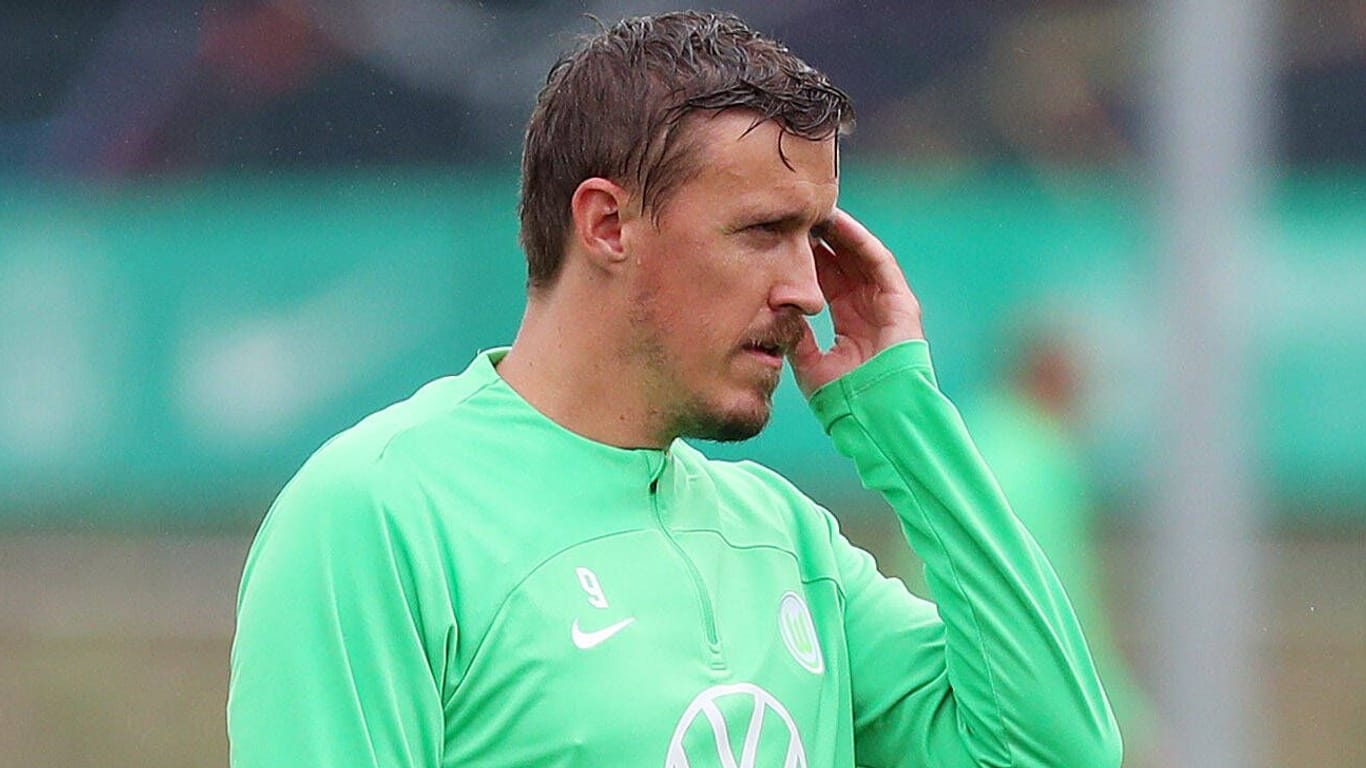 Max Kruse im Training beim VfL Wolfsburg: Der Angreifer hat sich eine Blessur zugezogen.