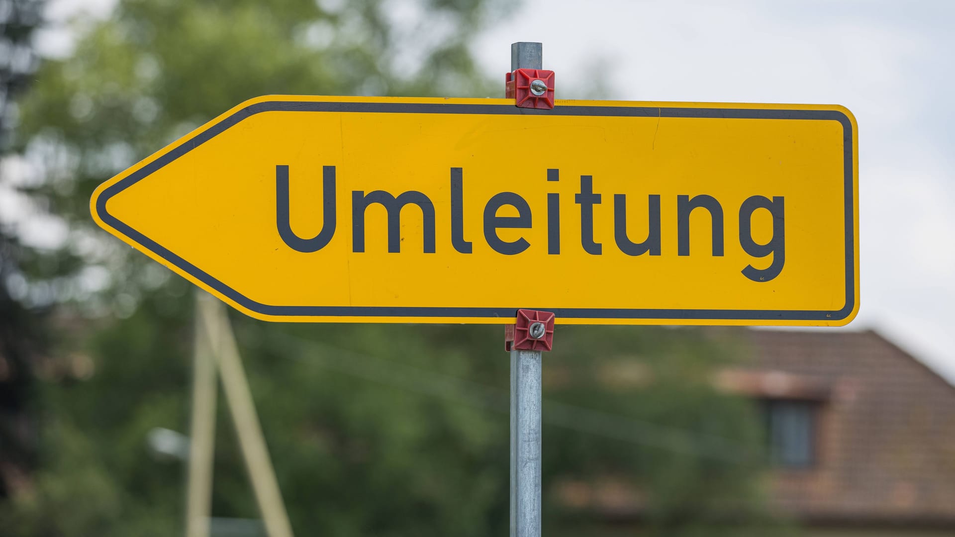 Umleitung: Hier geht es nicht auf der ursprünglich geplanten Strecke weiter.