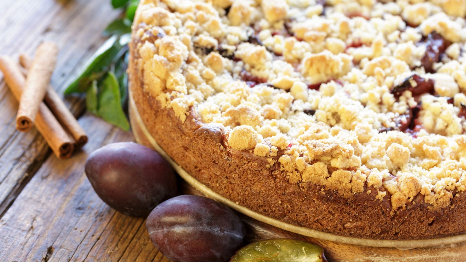 Backtipps: Für die perfekten Kuchenstreusel sind neben der richtigen Zubereitung auch die richtigen Zutaten wichtig.