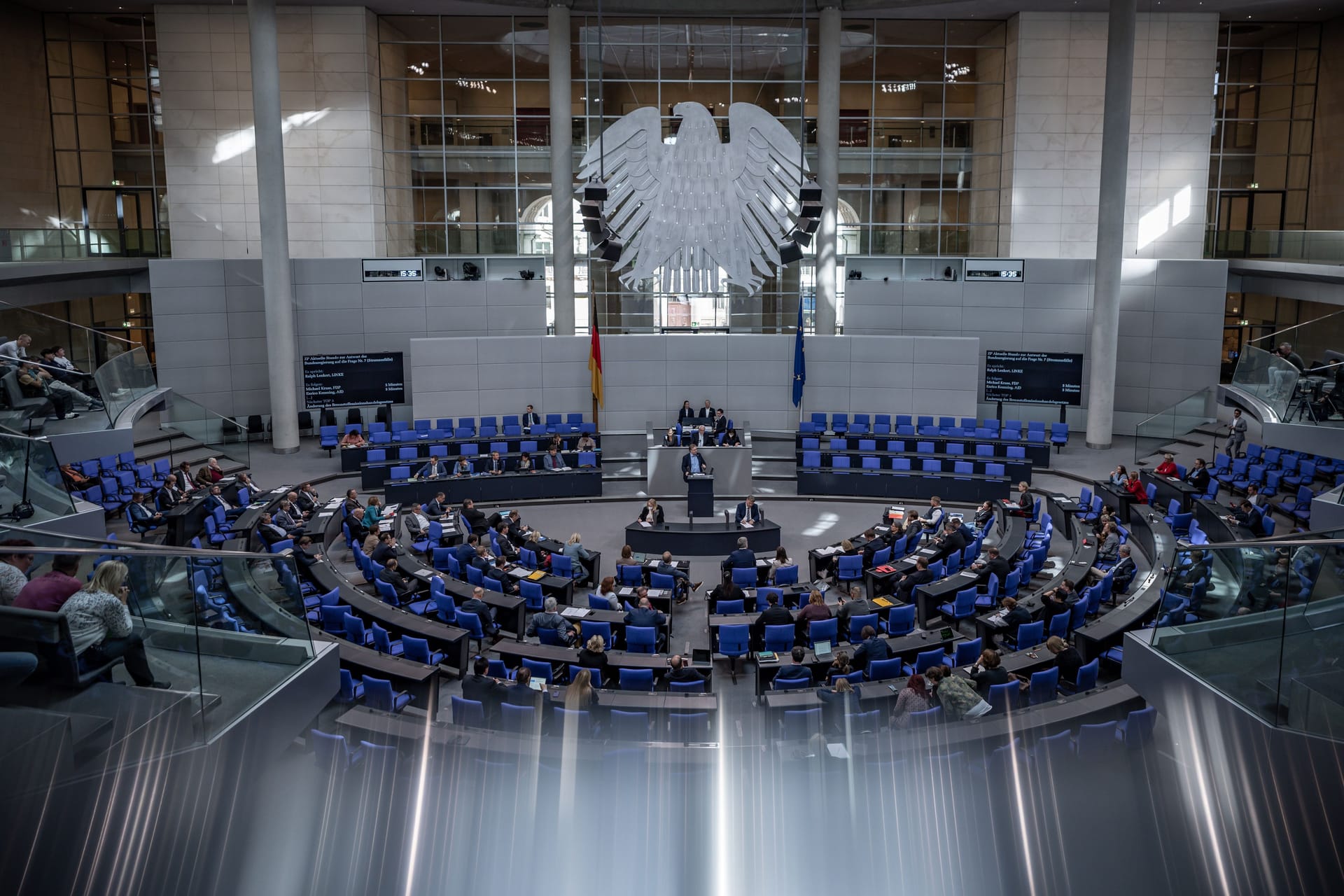 Der Plenarsaal im Bundestag: Die Union hat eine Aktuelle Stunde zum Thema "Deutschland ein Jahr nach der Bundestagswahl" angesetzt.