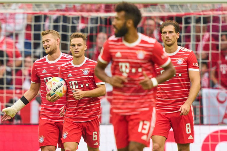 Matthijs de Ligt, Joshua Kimmich, Eric Maxim Choupo-Moting und Leon Goretzka: Die Bayern-Profis müssen sich in der Bundesliga mit dem dritten Remis in Folge zufriedengeben.