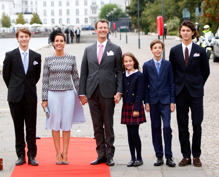 Prinz Joachim mit seiner Ehefrau Marie und seinen Kindern Nikolai, Felix, Henrik und Athena