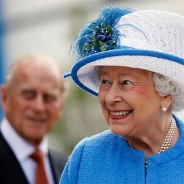 Bis zu seinem Tod trat die Queen online mit Ehemann Philip auf.