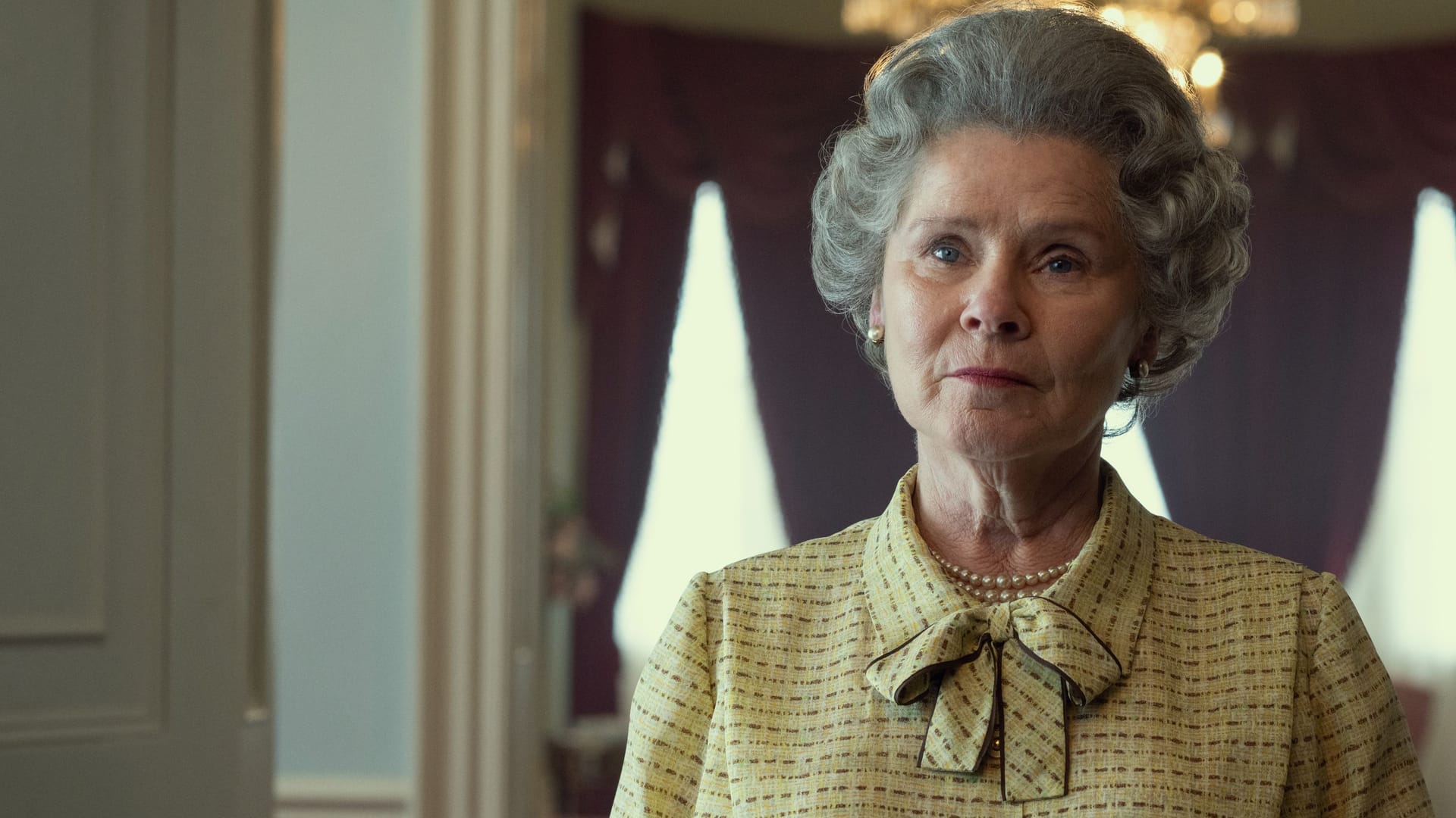 "The Crown": Imelda Staunton mimt Queen Elizabeth II. in der fünften Staffel.