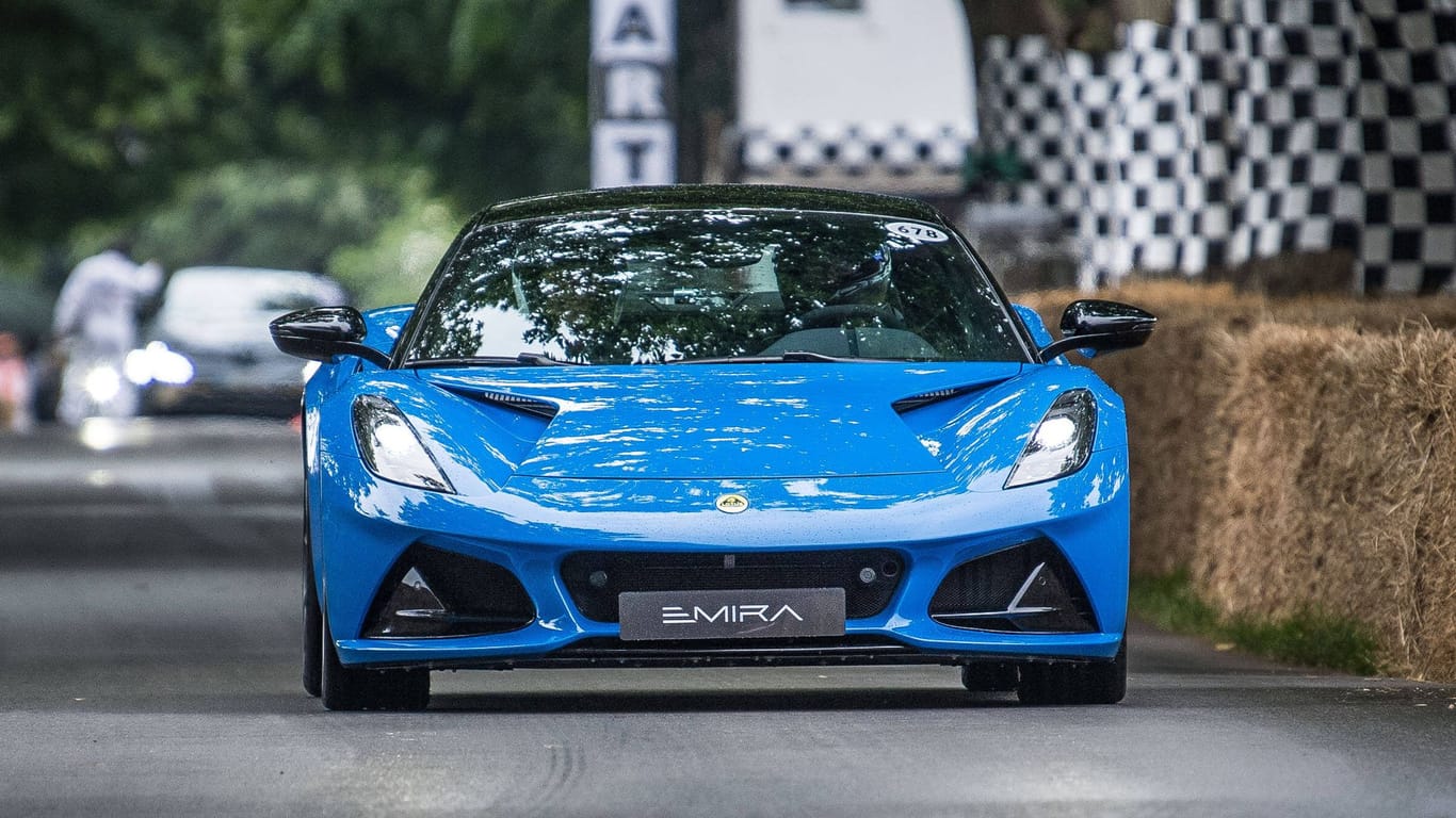 Sportwagen der Extraklasse: Der Lotus Emira startet bei 95.955 Euro.