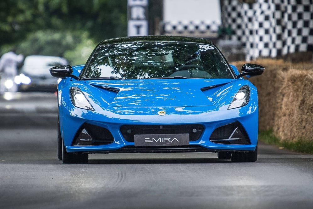 Sportwagen der Extraklasse: Der Lotus Emira startet bei 95.955 Euro.
