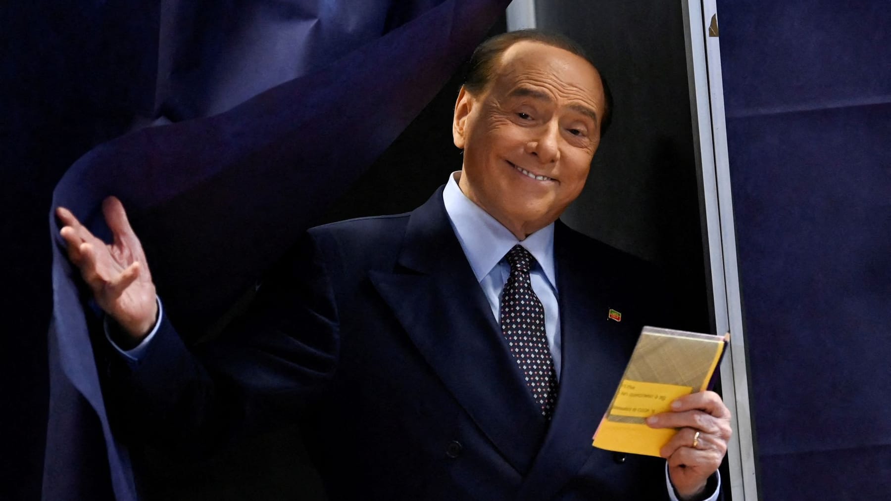 Silvio Berlusconi: cabarettista italiano