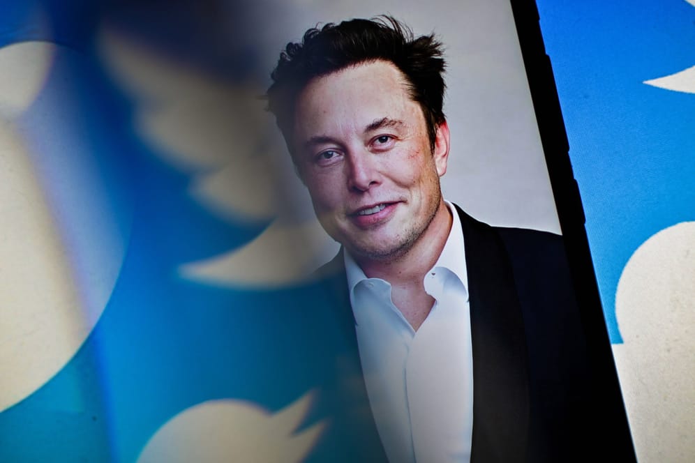 Elon Musk: Er will Twitter nun doch kaufen.