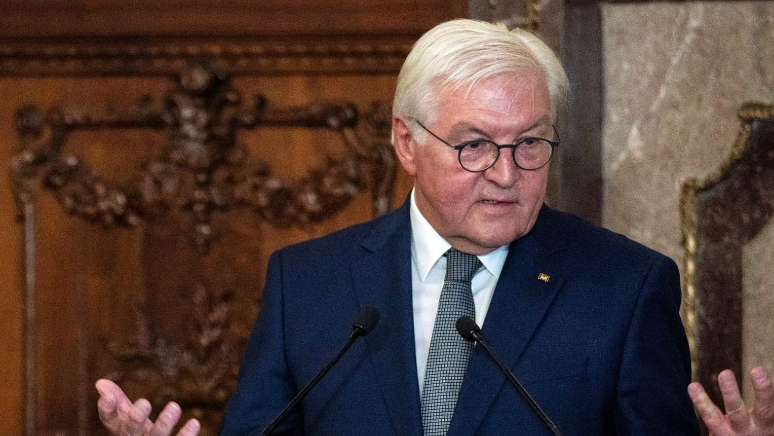 Frank-Walter Steinmeier spricht im Rathaus von Mexiko-Stadt: Beim Staatsbesuch geht es auch um Energielieferungen.