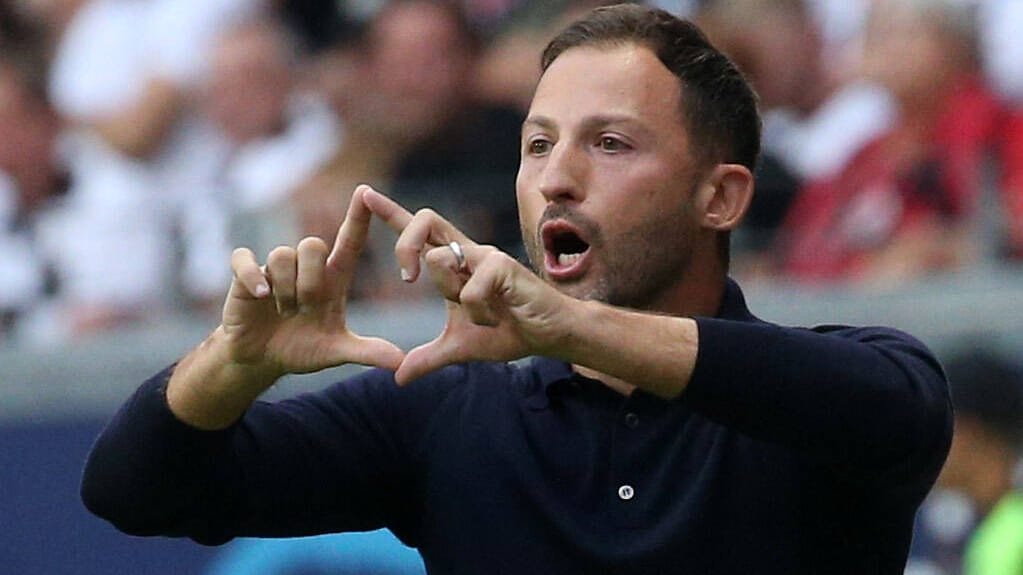 Domenico Tedesco: Der Druck auf den Trainer der Leipziger nimmt zu. Domenico Tedesco: Der Druck auf den Trainer der Leipziger nimmt zu.