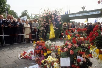 Gedenken an die Opfer nach dem Anschlag auf das Münchner Oktoberfest 1980 (Archivbild): Am 26. September 1980 ermordeten Terroristen zwölf Menschen.