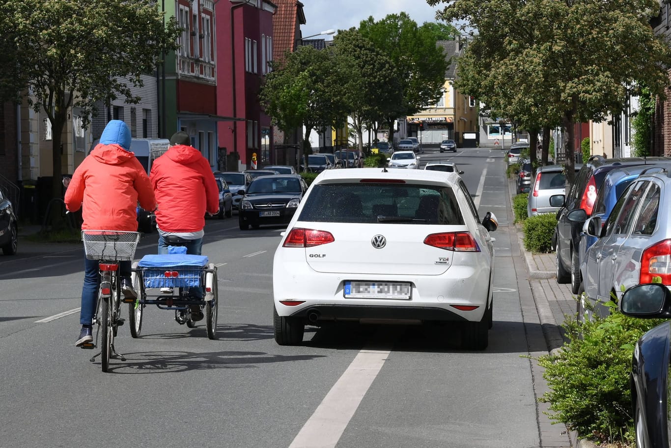 Schutzstreifen für Fahrräder: Ein Radweg ist er nicht – also was genau gilt hier?
