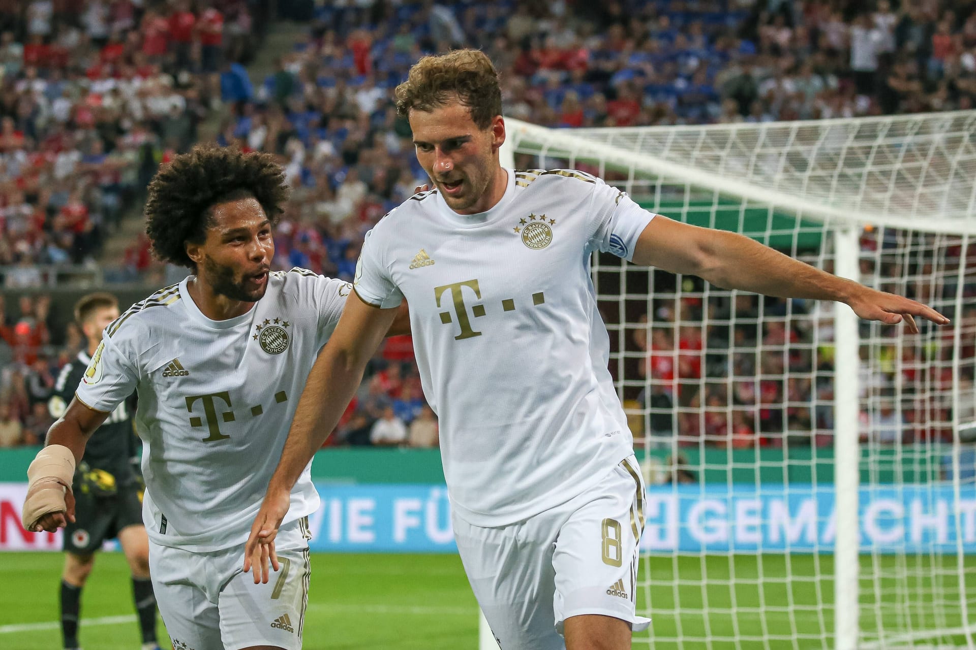 Serge Gnabry (l.) und Leon Goretzka: Die Münchner wollen in der Königsklasse angreifen.