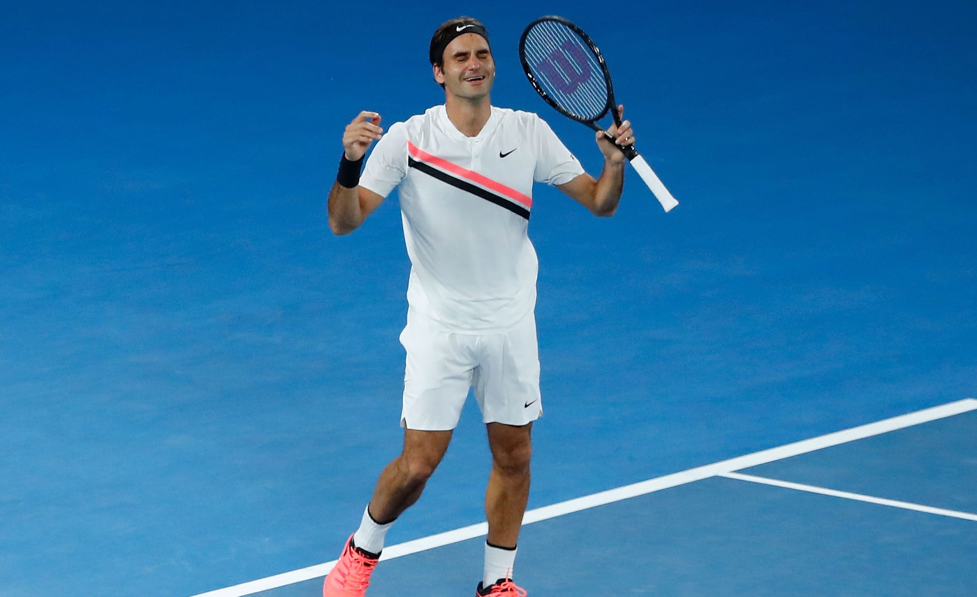 Australian Open 2018: Nachdem er auch Wimbledon 2017 für sich entschieden hat, verteidigt Federer bei den Australian Open 2018 seinen Titel. Es ist sein 20. und letzter Grand-Slam-Erfolg.